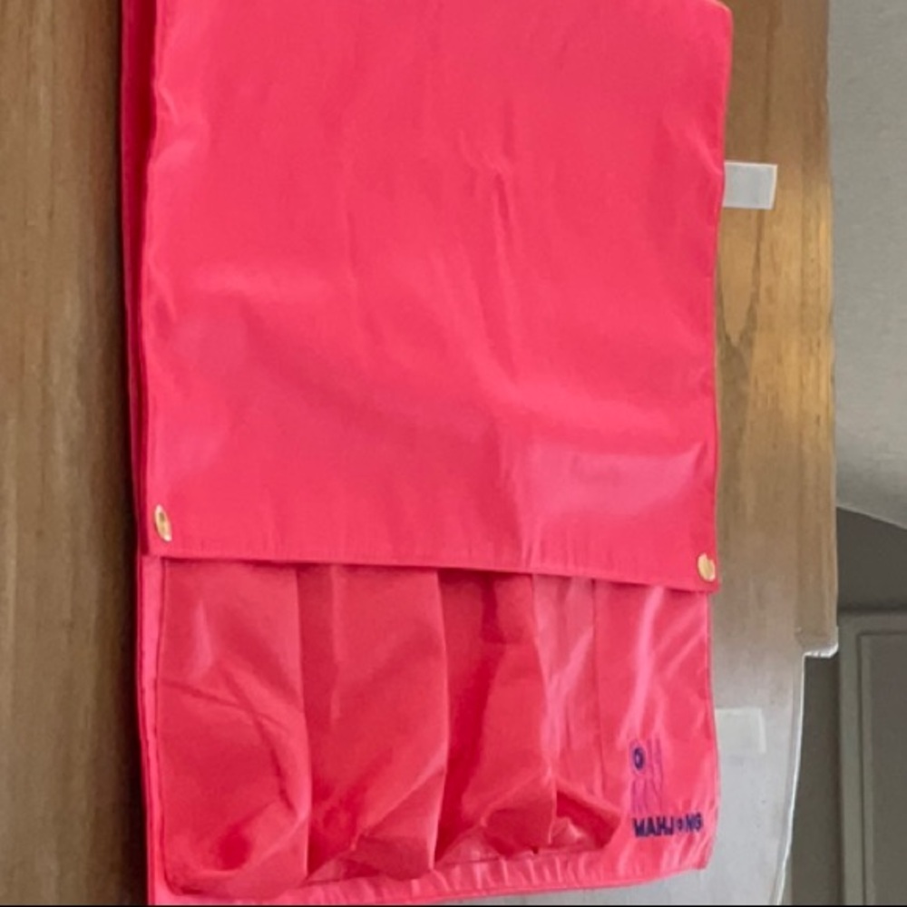 Oh My Mahjong Strawberry Pink Let's Rack & roll bag - Picture 2 of 2